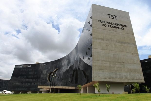 Resultado de imagem para fotos da justiça do trabalho em brasilia