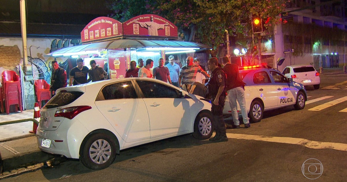 Resultado de imagem para PM é baleado durante tentativa de assalto em Vila Isabel, Zona Norte do Rio