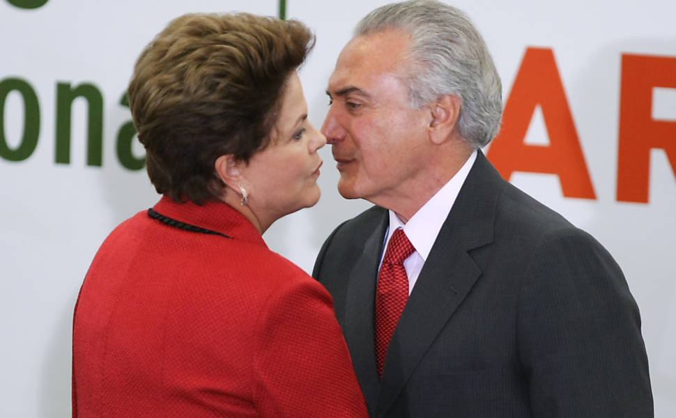 Resultado de imagem para fotos de dilma temer