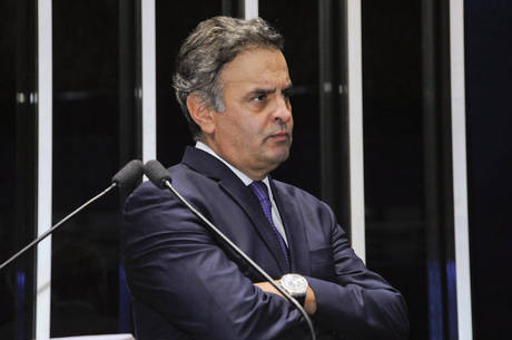 Resultado de imagem para PF pede que Lewandowski decida se mantÃ©m no STF inquÃ©rito de AÃ©cio