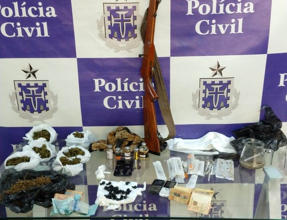 Falso professor de EducaÃ§Ã£o FÃ­sica Ã© preso com drogas e anabolizantes em academia no norte da Bahia â?? Foto: DivulgaÃ§Ã£o/PolÃ­cia Civil