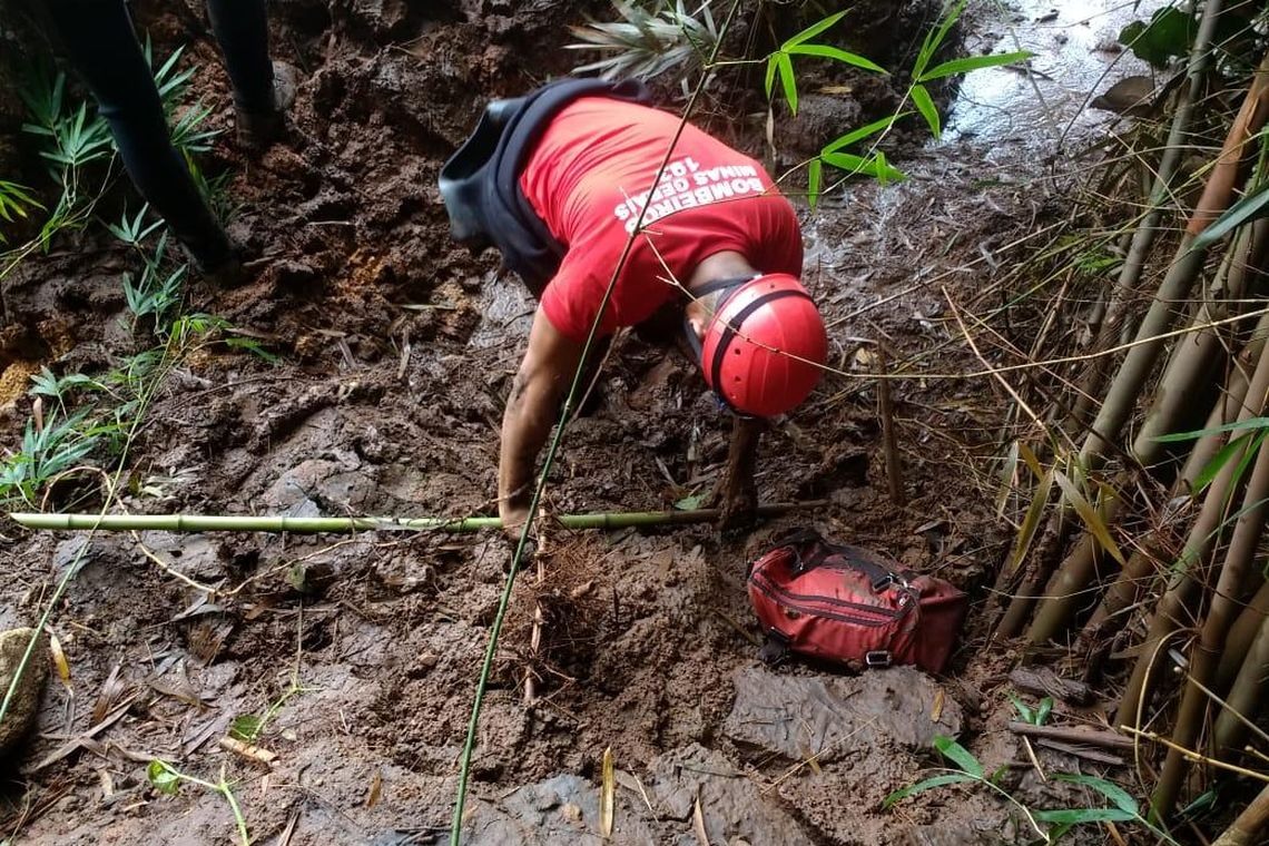 A tragÃ©dia causada pelo rompimento da barragem da Mina CÃ³rrego do FeijÃ£o, em Brumadinho, a 57 quilÃ´metros de Belo Horizonte, completa hoje (4) 11 dias de buscas. 