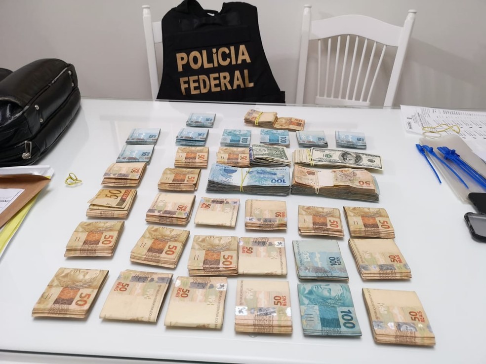 Dinheiro encontrado em casa de servidor do INSS â?? Foto: PolÃ­cia Federal/DivulgaÃ§Ã£o