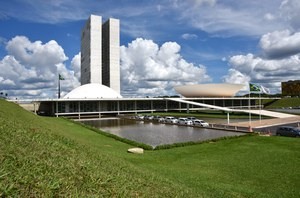 Resultado de imagem para Congresso vai discutir demissão voluntária de servidores da União