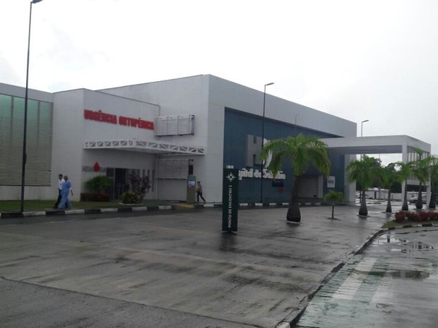 Incêndio atingiu unidade do Hospital do Subúrbio, em Salvador (Foto: Vanderson Nascimento/ TV Bahia)