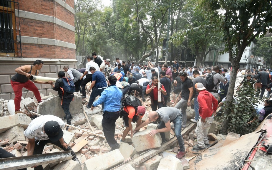 Forte terremoto atinge o México; FOTOS