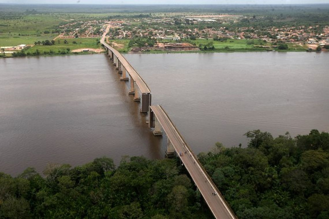 Balsa atinge pilastra e derruba ponte sobre rio que liga BelÃ©m ao interior do ParÃ¡