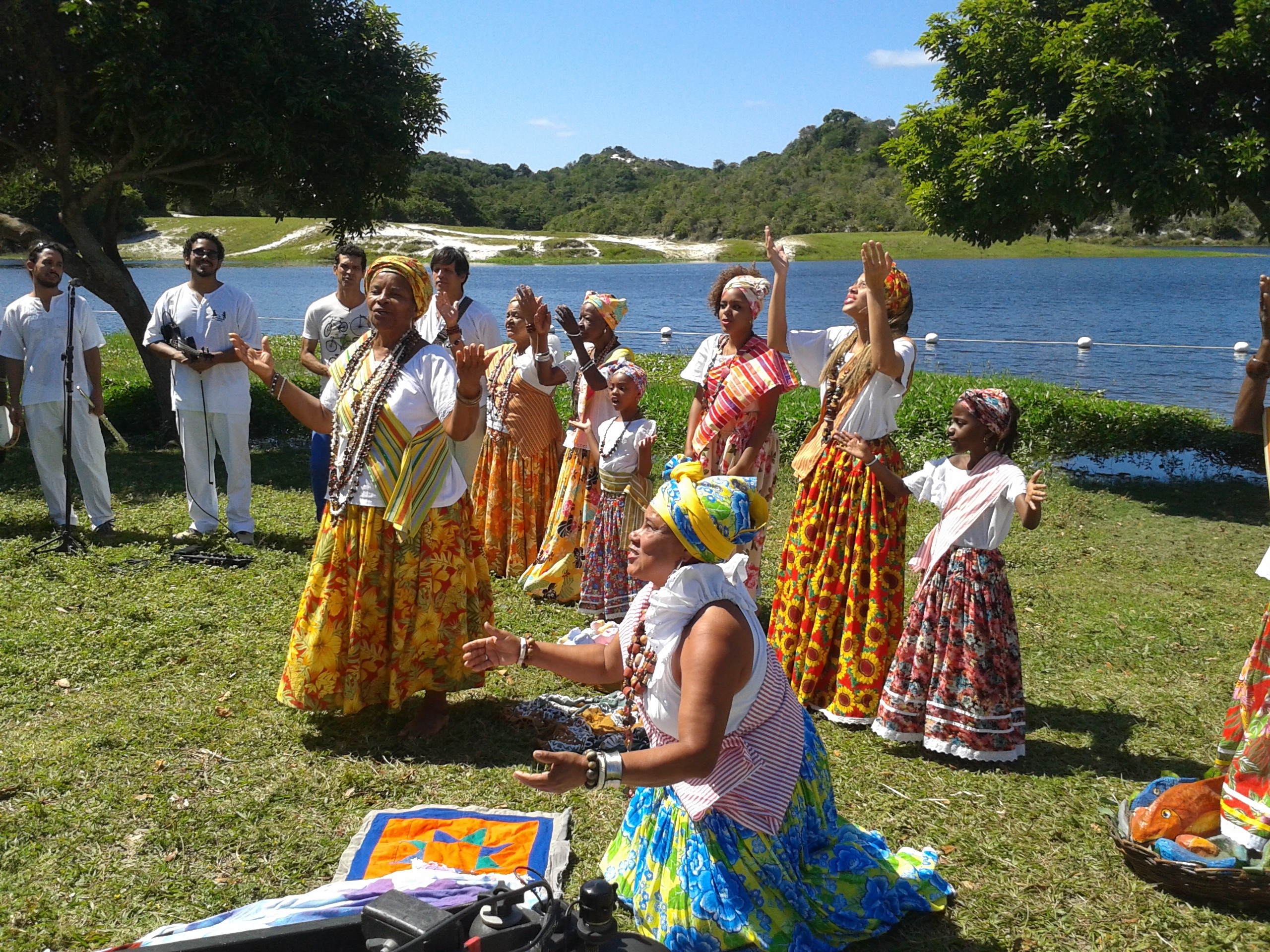 Resultado de imagem para fotos de ganhadeiras de itapuÃ£