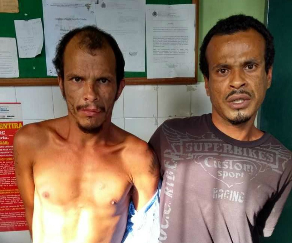 IrmÃ£os suspeitos do crime: Valdinei Ã© que estÃ¡ de camisa (Foto: DivulgaÃ§Ã£o/PolÃ­cia Civil)