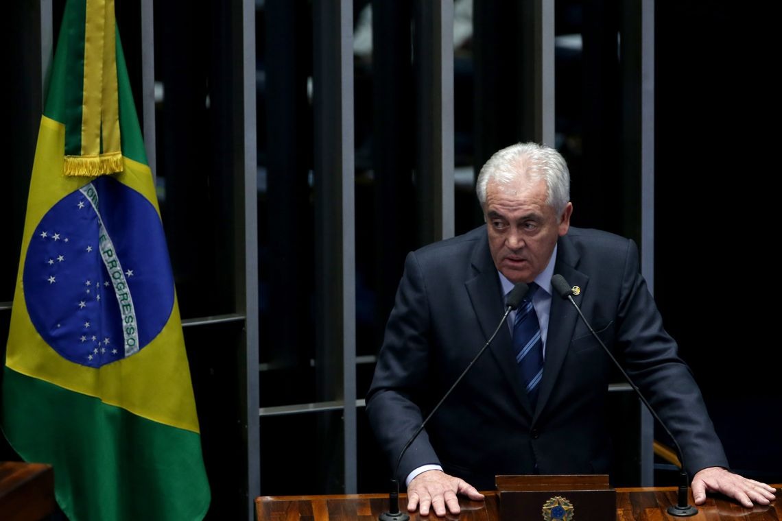 BrasÃ­lia - Senador Otto Alencar fala durante o quinto dia de julgamento final do processo de impeachment da presidenta afastada, Dilma Rousseff, no Senado.(Wilson Dias/AgÃªncia Brasil)