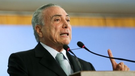 Resultado de imagem para Sem citar lista de Fachin, Temer diz que nada pode paralisar o governo