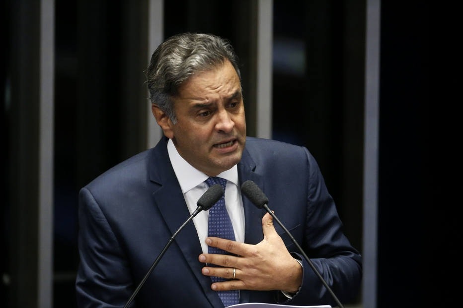 Aécio Neves