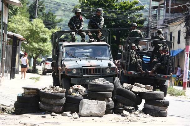 Resultado de imagem para NÃºmero de tiroteios subiu 25% no Rio durante intervenÃ§Ã£o federal