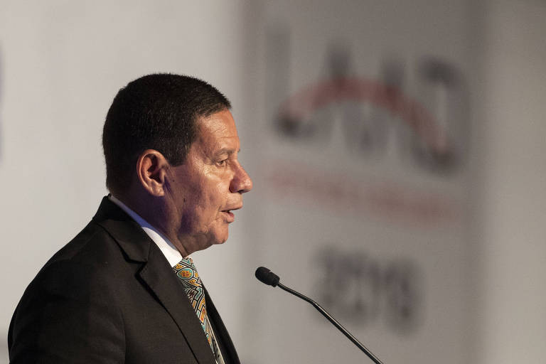 O vice-presidente Hamilton MourÃ£o discursa durante a cerimÃ´nia de abertura da feira internacional de Defesa e SeguranÃ§a, no Rio de Janeiro