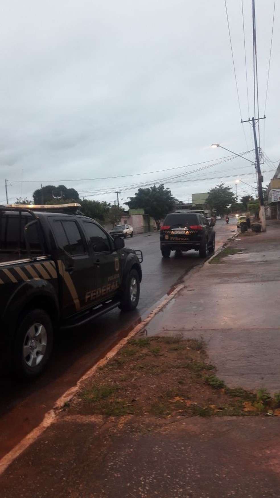 Polícia Federal nas ruas de Corumbá (Foto: Laura Toledo/ TV Morena)