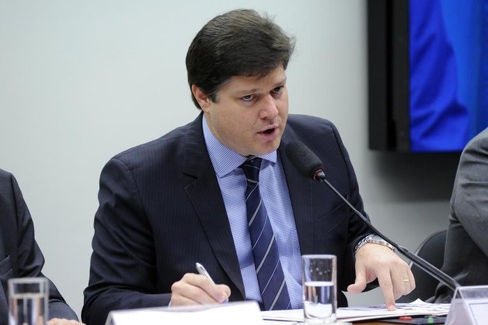 Resultado de imagem para Líder do PMDB diz que partido já tem maioria a favor da reforma da Previdência