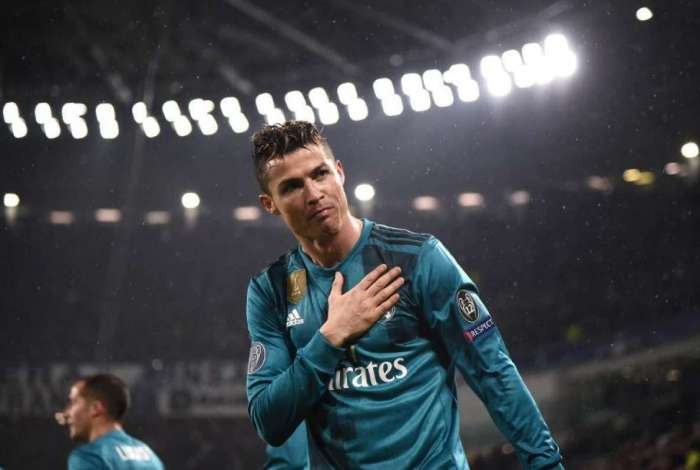 Resultado de imagem para Cristiano Ronaldo deixa Real Madrid e fecha com a Juventus