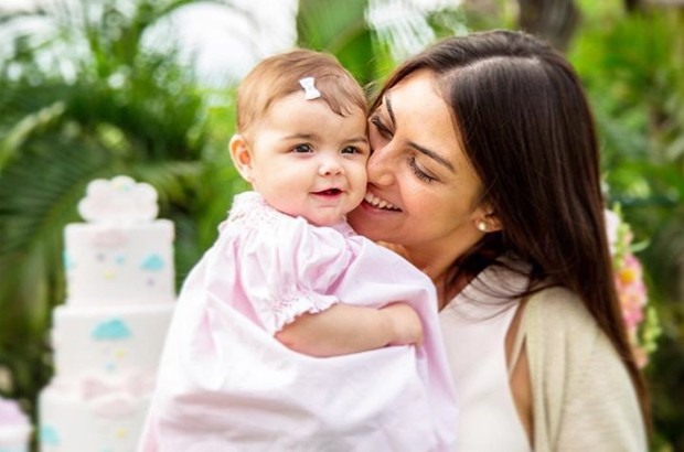 Mariana Uhlmann e Maria (Foto: Reprodução/Instagram)