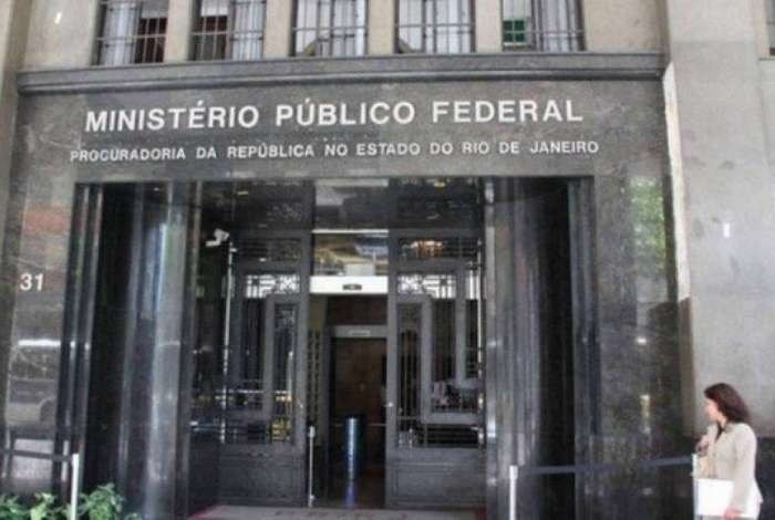 Resultado de imagem para MPF denuncia 16 investigados por desvios em fundos de pensÃ£o