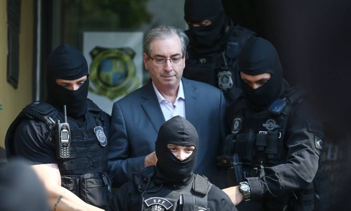 Resultado de imagem para fotos de eduardo cunha preso