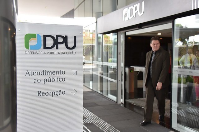 Resultado de imagem para MP que garante permanÃªncia de servidores na DPU Ã© publicada