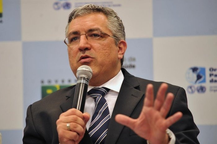 Resultado de imagem para O ex-ministro da SaÃºde e vice-presidente nacional do PT, Alexandre Padilha