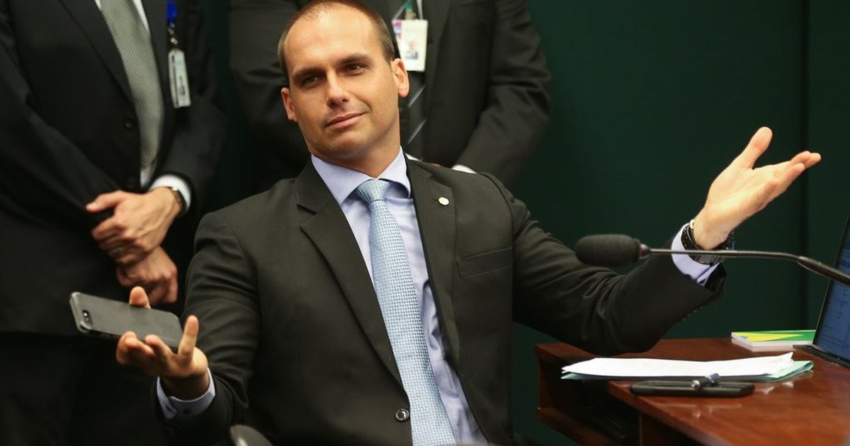 Resultado de imagem para â??Se for necessÃ¡rio prender 100 mil, qual o problema?â??, diz Eduardo Bolsonaro