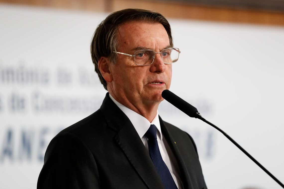 O presidente Jair Bolsonaro participa da cerimÃ´nia de assinatura dos contratos de concessÃ£o para a construÃ§Ã£o de novas linhas transmissÃ£o de energia elÃ©trica.