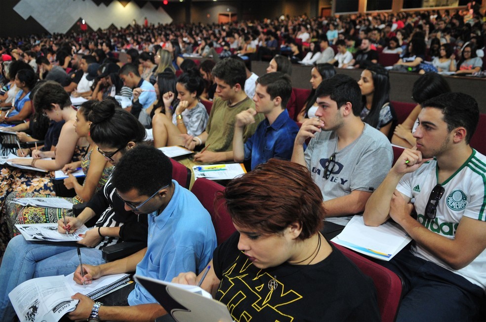  Alunos participam de aulão preparatório do #BoraVencer para o Enem (Foto: Tony Winston/Agência Brasília)