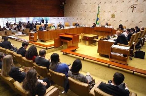 Resultado de imagem para Supremo comeÃ§a a julgar validade do imposto sindical