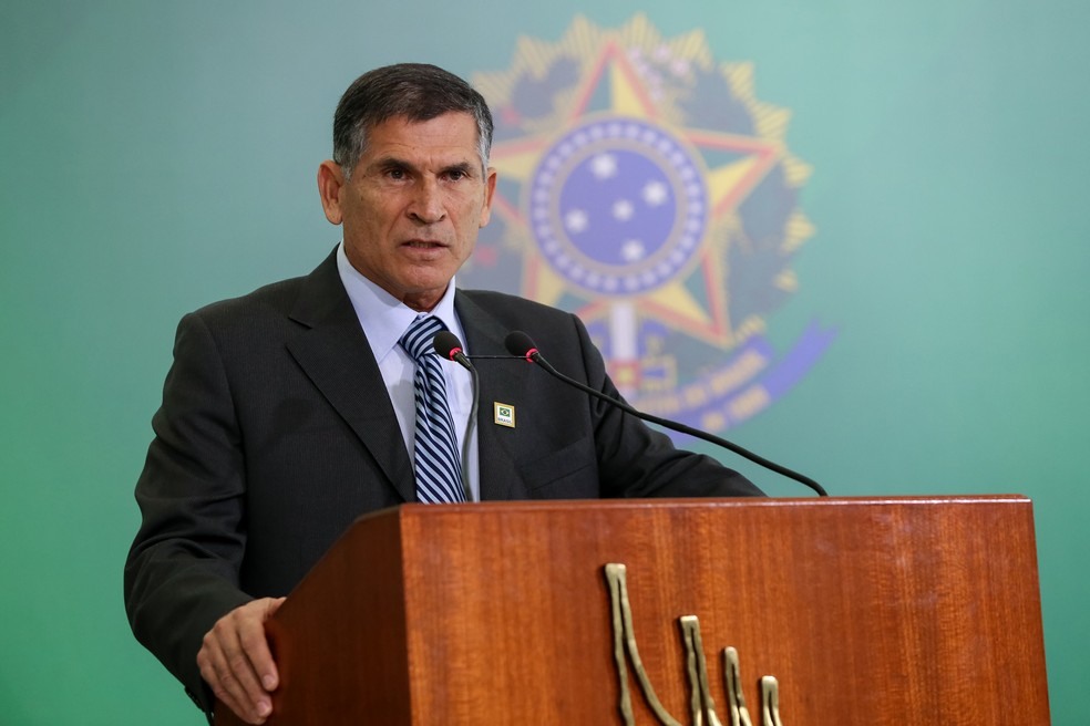 O ministro da Secretaria de Governo, Santos Cruz, durante cerimÃ´nia no PalÃ¡cio do Planalto â?? Foto: Marcos CorrÃªa/PresidÃªncia da RepÃºblica