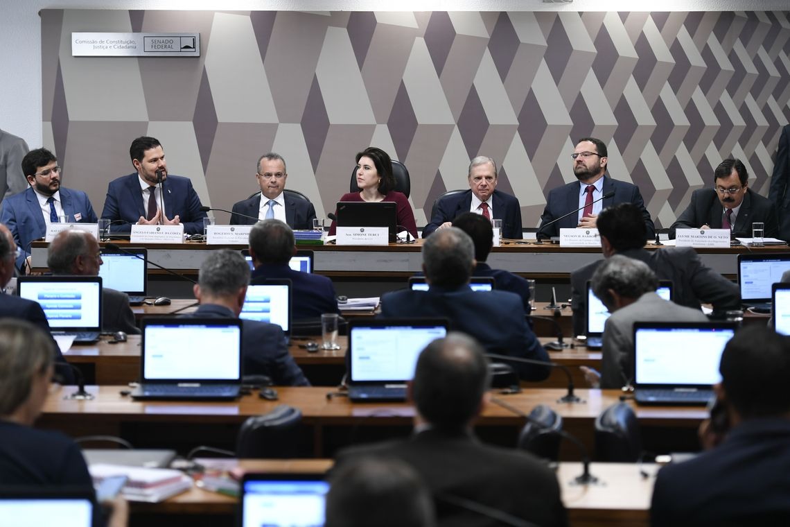 ComissÃ£o de ConstituiÃ§Ã£o, JustiÃ§a e Cidadania (CCJ) realiza audiÃªncia pÃºblica interativa para instruir a PEC 6/2019 que modifica o sistema de previdÃªncia social, estabelece regras de transiÃ§Ã£o e disposiÃ§Ãµes transitÃ³rias, e dÃ¡ outras providÃªncias