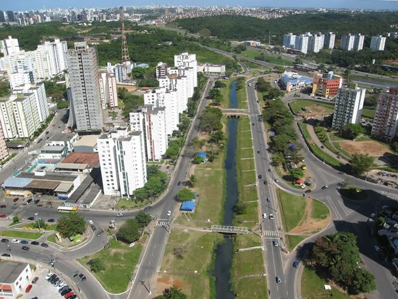 Resultado de imagem para na Av. Jorge Amado, em Salvador