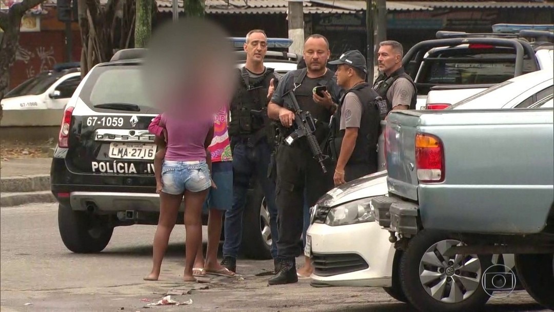 Resultado de imagem para Polícia Civil busca 61 menores na Cidade de Deus; confronto deixa 3 mortos