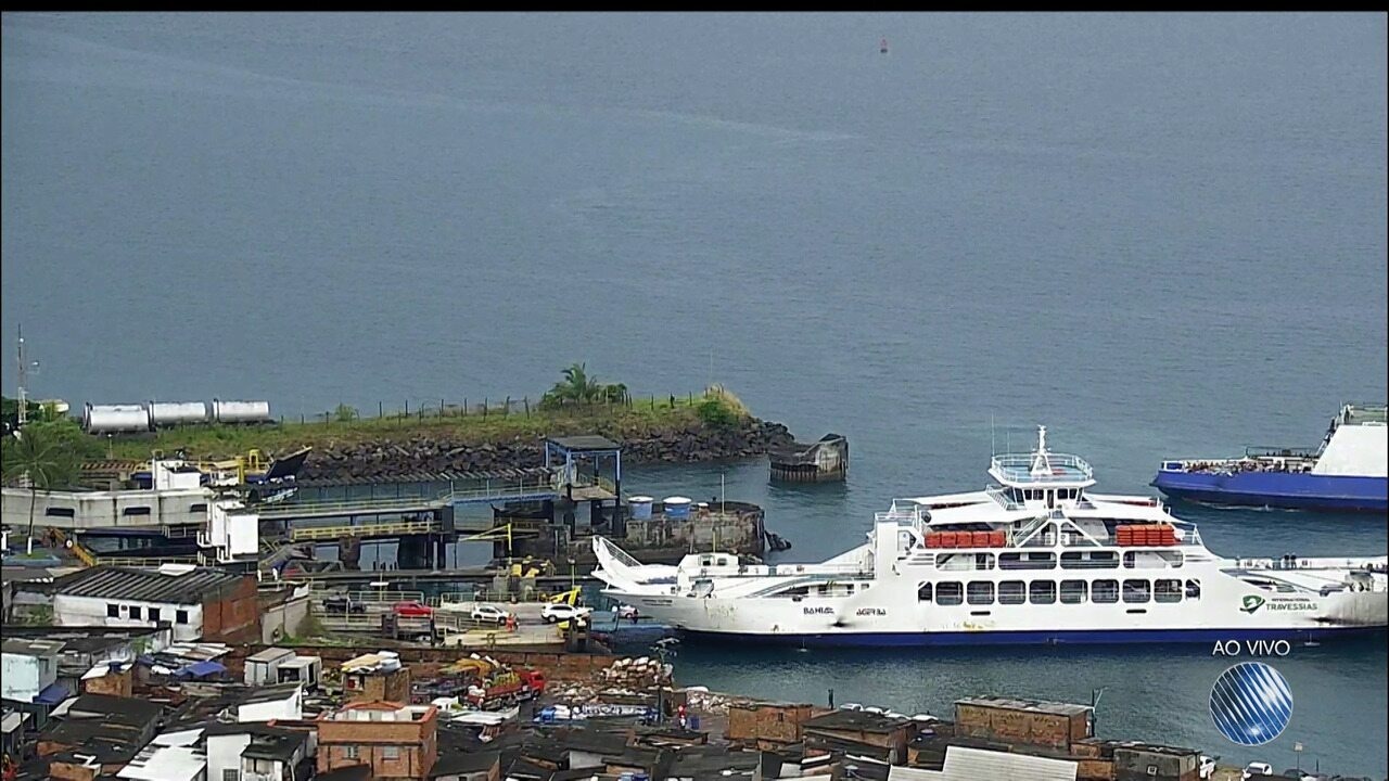 Resultado de imagem para Problema em rampa de atracaÃ§Ã£o atrasa saÃ­da de ferries em Salvador