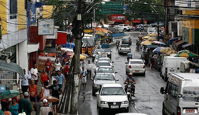 Resultado de imagem para fotos do largo da feirinha em cajazeiras em salvador