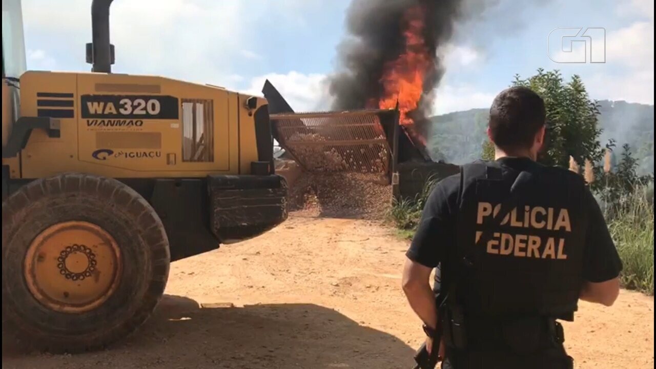 Resultado de imagem para PF incinera quase trÃªs toneladas de cocaÃ­na apreendida no ParanÃ¡