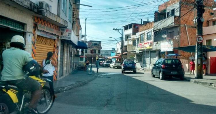 Rodoviários recolheram ônibus em Santa Cruz após morte no bairro - Foto: Edilson Lima | Ag. A TARDE