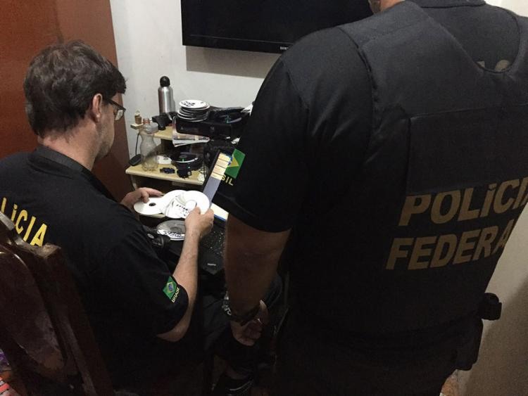 Agentes da PF cumpriram mandados de busca e apreensão na Operação Darknet - Foto: Polícia Federal l Divulgação