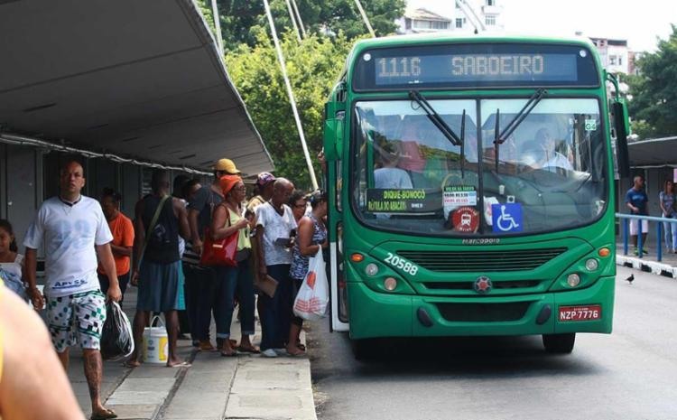 Resultado de imagem para fotos de onibus em salvador