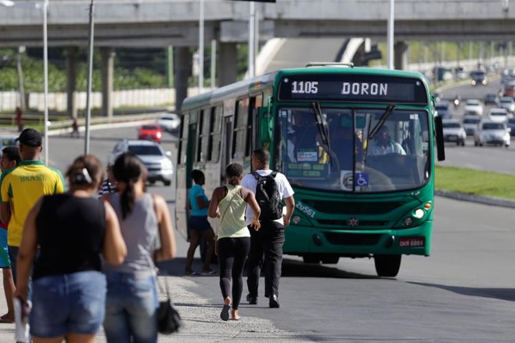 Resultado de imagem para fotos de onibus em salvador