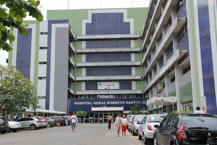 Jovem pretendia matar a mulher de um traficante no Hospital Roberto Santos - Foto: Joá Souza l Ag. A TARDE