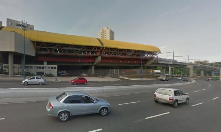 Colisão aconteceu nas proximidades da Estação do Metrô - Foto: Reprodução | Google Maps