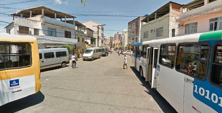 Os coletivos estão parando próximo a um posto de gasolina na Av. Cardeal da Silva - Foto: Reprodução | Google Maps