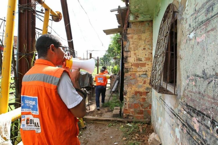 Comunidades estÃ£o localizadas em Ã¡reas de risco, passÃ­veis de deslizamentos de terra ou desabamentos - Foto: DivulgaÃ§Ã£o l Secom-PMS