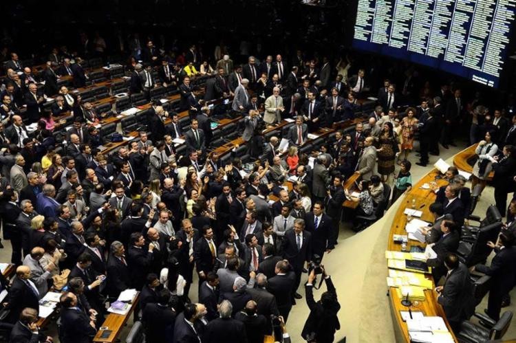 Deputados pedem mudança na proposta - Foto: Valter Campanato | Agência Brasil