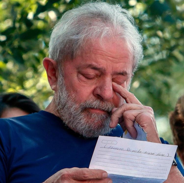 Lula diz sentir tristeza porque a 