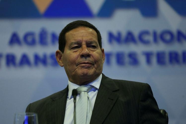 MourÃ£o disse que, se forem encontradas irregularidades contra Lorenzoni, ele terÃ¡ de deixar o governo - Foto: JosÃ© Cruz | AgÃªncia Brasil