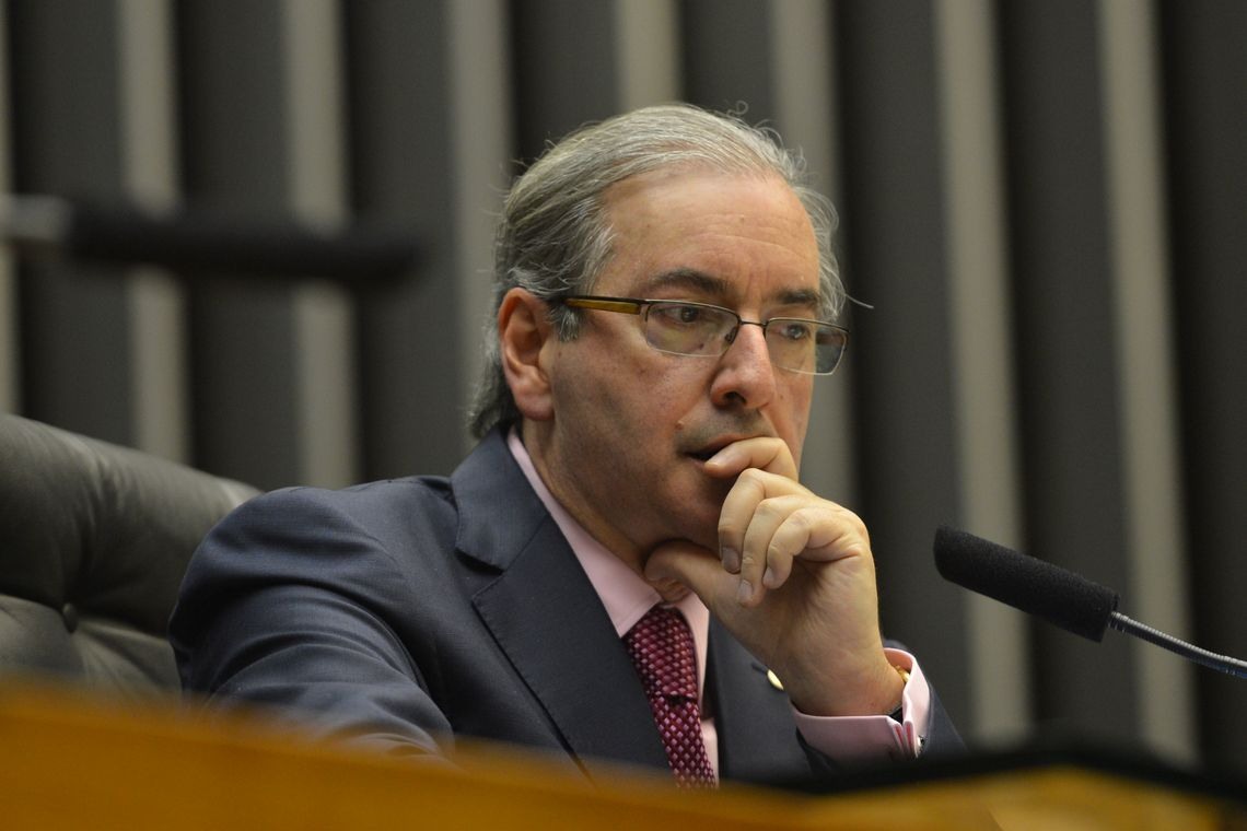 O Presidente da cÃ¢mara dos deputados, deputado Eduardo Cunha Preside a SessÃ£o Solene em Homenagem aos 50 anos da Rede Globo, ao seu lado, JoÃ£o Roberto Marinho (Antonio Cruz/AgÃªncia Brasil)