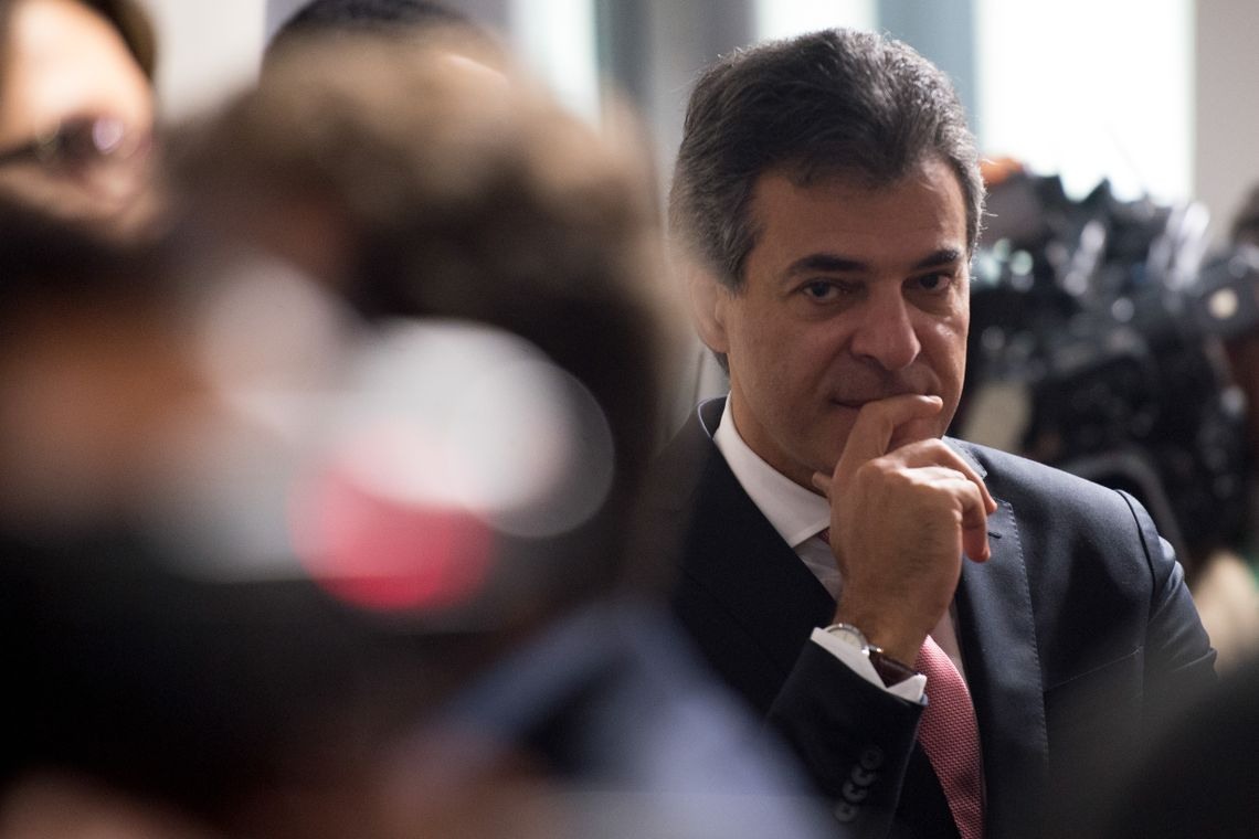 Governador do ParanÃ¡, Beto Richa, durante sabatina na ComissÃ£o de ConstituiÃ§Ã£o e JustiÃ§a de Luiz Edson Fachin, indicado pela presidenta Dilma Rousseff para ministro do STF (Marcelo Camargo/AgÃªncia Brasil)